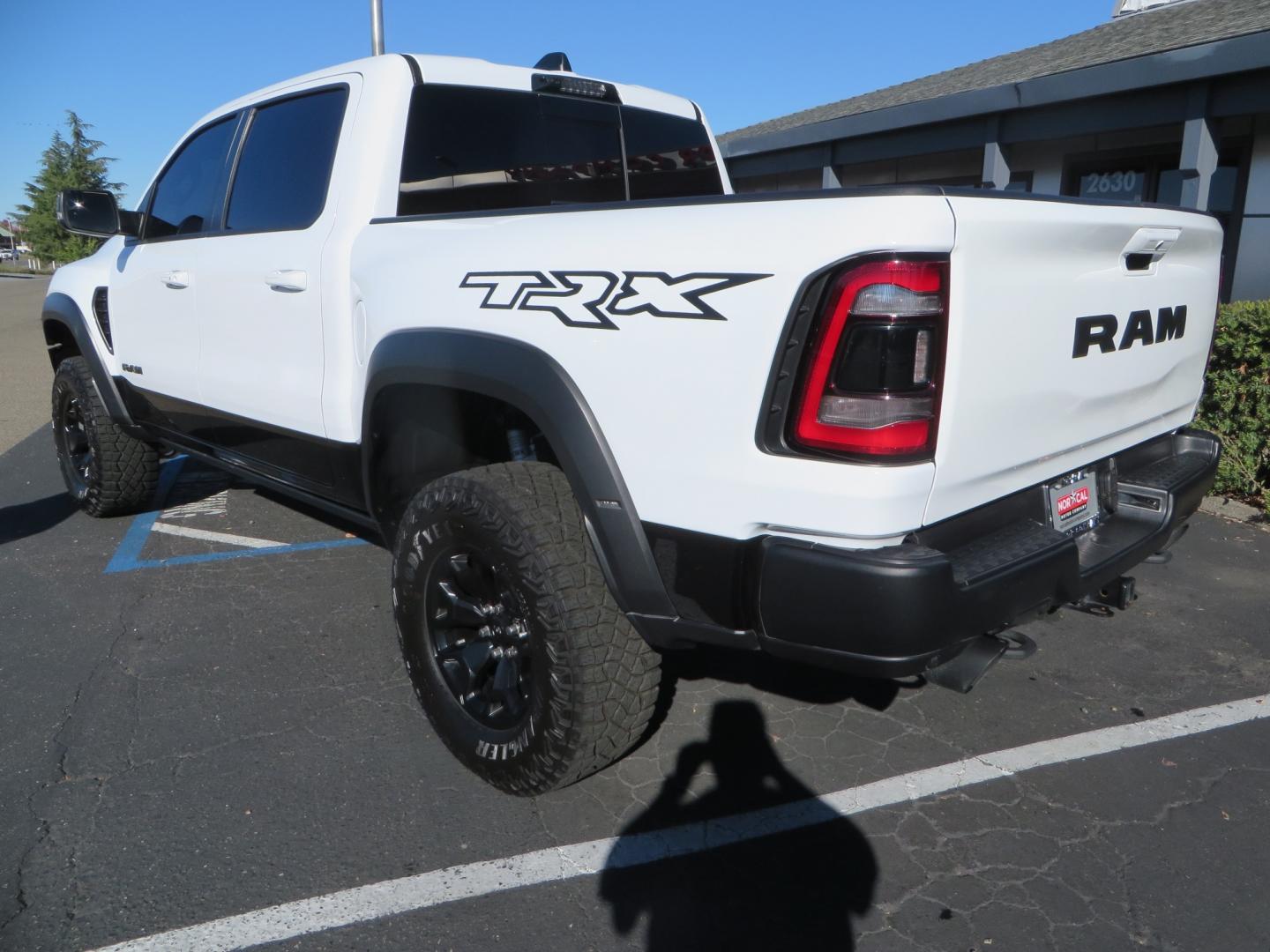 2022 White RAM 1500 (1C6SRFU92NN) , located at 2630 Grass Valley Highway, Auburn, CA, 95603, (530) 508-5100, 38.937893, -121.095482 - SUPER CLEAN TRX LOADED WITH EVERY OPTION - Photo#6